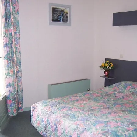 Saint Jacques Hotel 2*