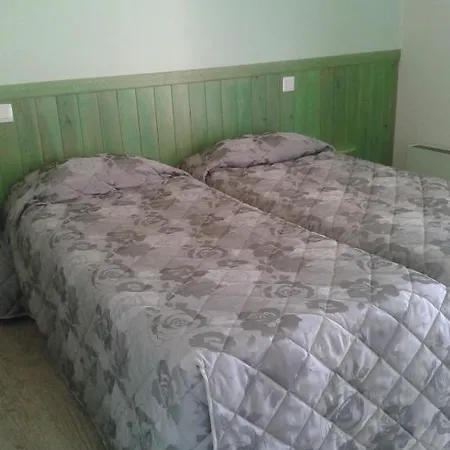 Отель Saint Jacques 2*